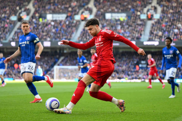 员塔利尔与 员塔利尔与